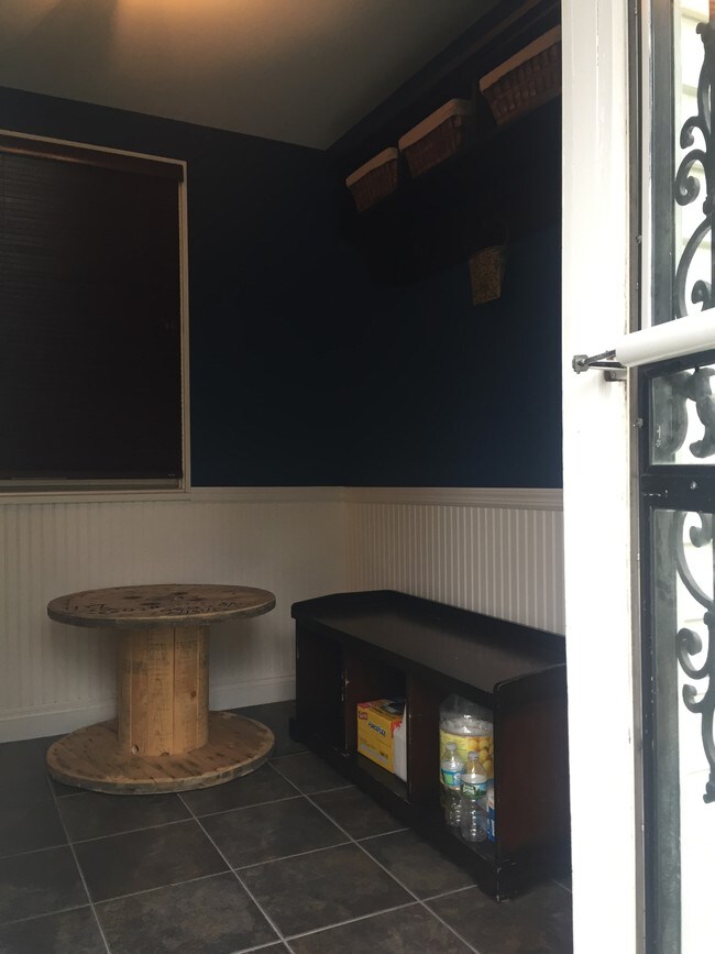 Building Photo - 224 Jackson St