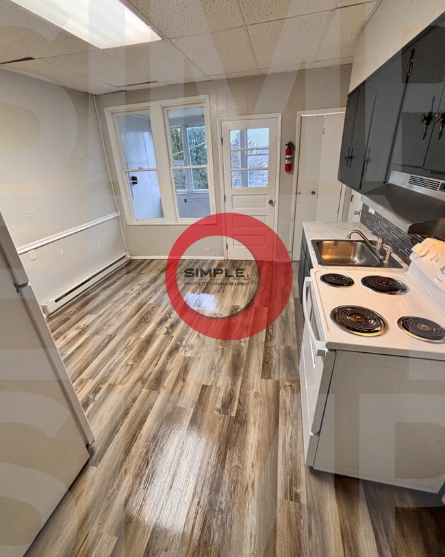 Photo - 170 Clymer St Apartment