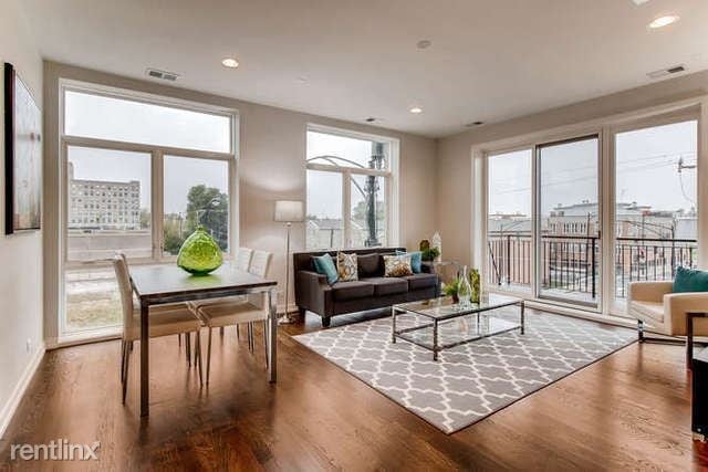 Building Photo - 1 br, 1 bath Apartment - 2217 W Madison St