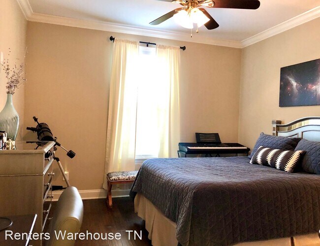 Building Photo - 4 br, 3.5 bath House - 5001 Laughing Brook...