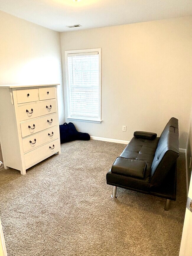 Foto del edificio - 505 Elm Ave