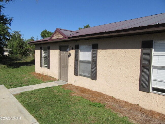 Foto del edificio - 1410 New York Ave