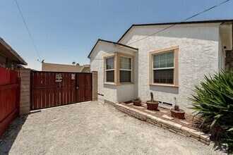 Building Photo - 1176 2nd Ave