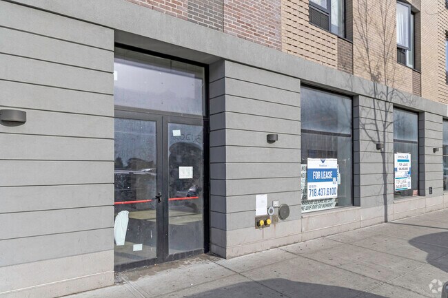 Entrance & Ground Level Retail - Tremont Residences
