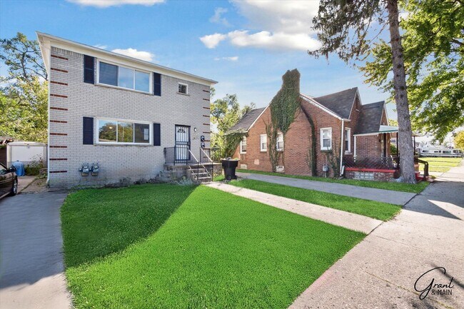 Foto del edificio - 15470/15472 Greenfield - Vibe Real Estate Investments LLC