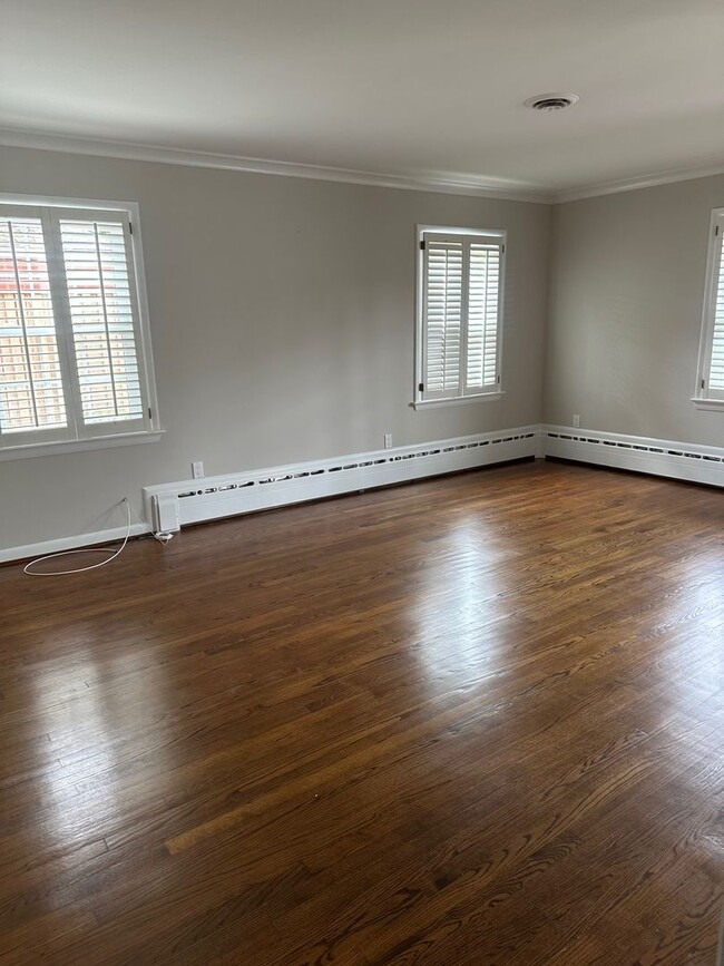 Building Photo - Alexandria/Braddock Heights - 2405 Crest S...