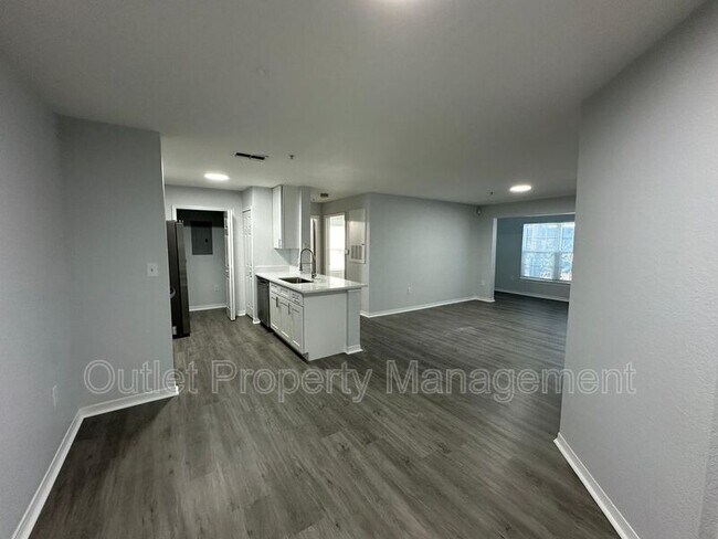 Foto del edificio - 5467 Vineland Rd