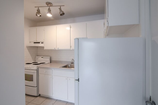 Photo du bâtiment - 1595 Rue Rachel E