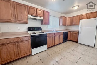 Building Photo - 18017 N 40th Pl