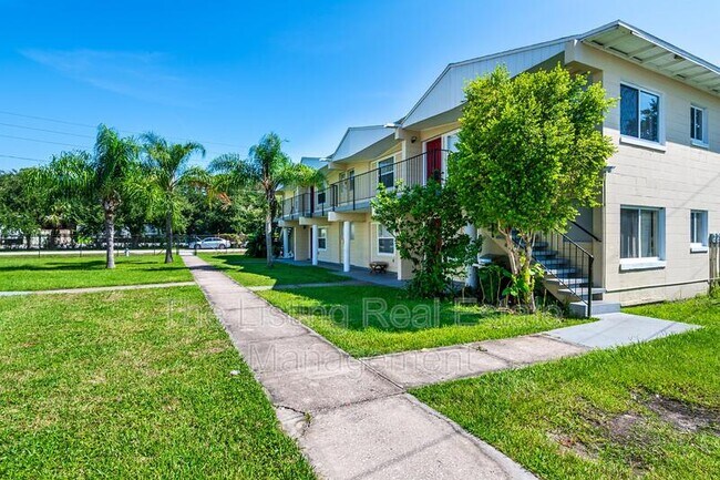 Building Photo - 1130 Doss Ave