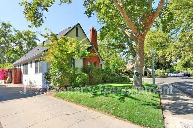 Building Photo - 900 45th St
