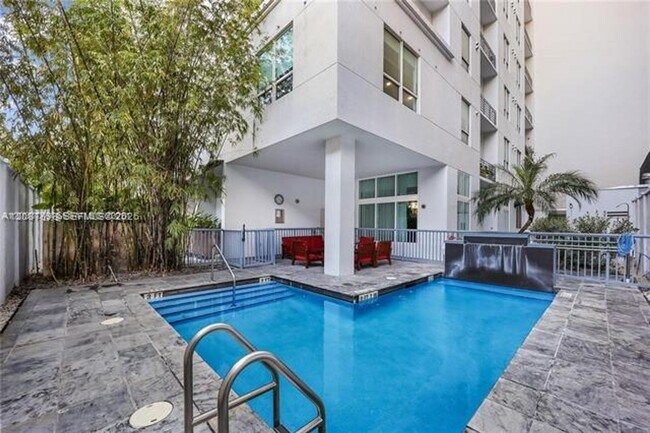 Foto del edificio - 234 NE 3rd St