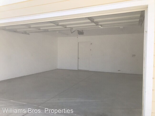 Foto del edificio - 2 br, 1 bath House - 832 E. Cook #B