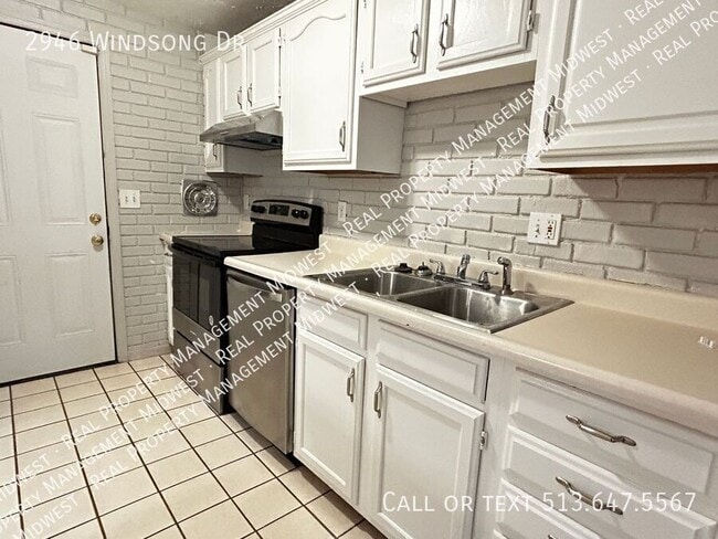 Foto del edificio - 2946 Windsong Dr