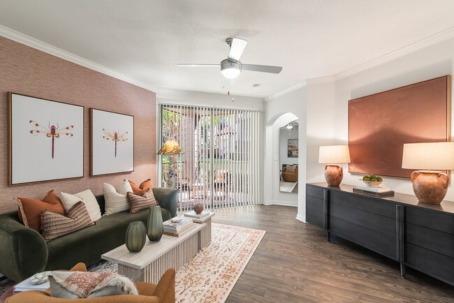 Building Photo - Cortland MacArthur