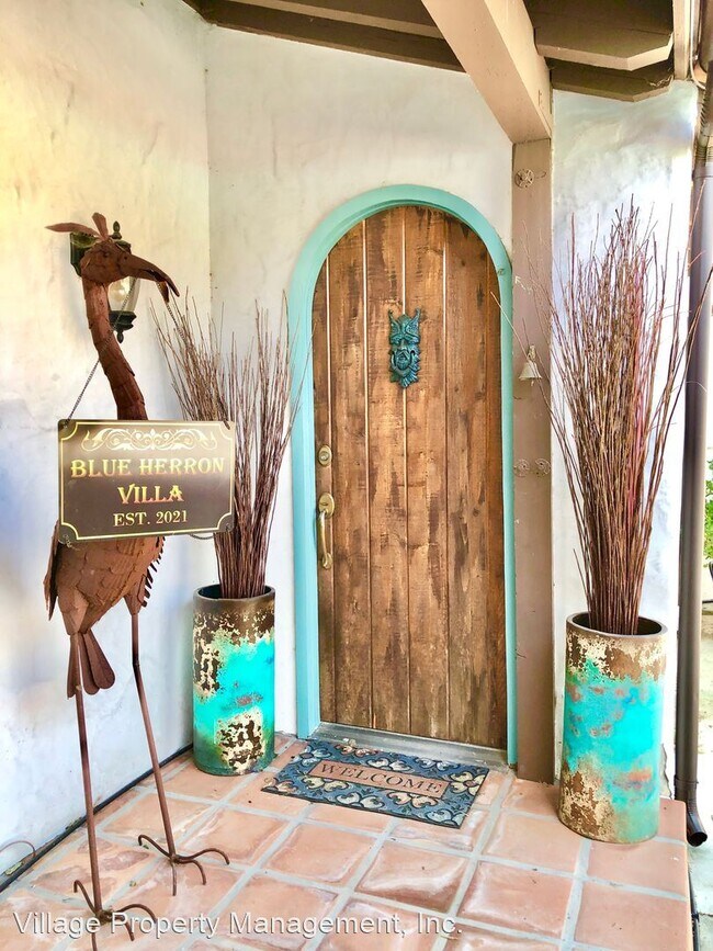 Building Photo - 4 br, 4.5 bath House - 5910 Camino Baja Cerro
