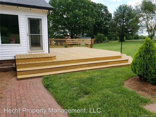 Foto del edificio - 3 br, 2.5 bath House - 1318 Strawberry Lane