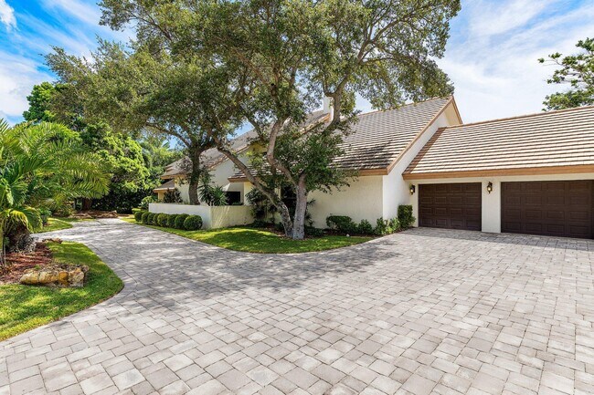 Foto del edificio - 4140 Sanctuary Ln