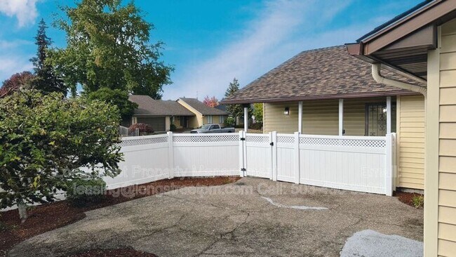 Foto del edificio - 2995 Fir Oaks Dr SW