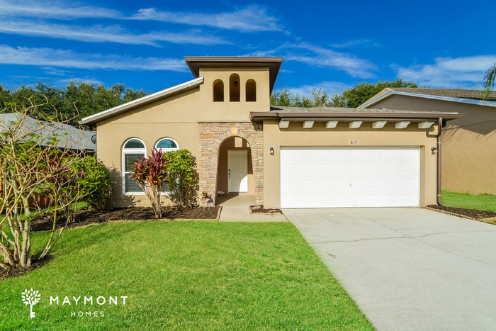 Foto principal - 615 Woods Landing Dr