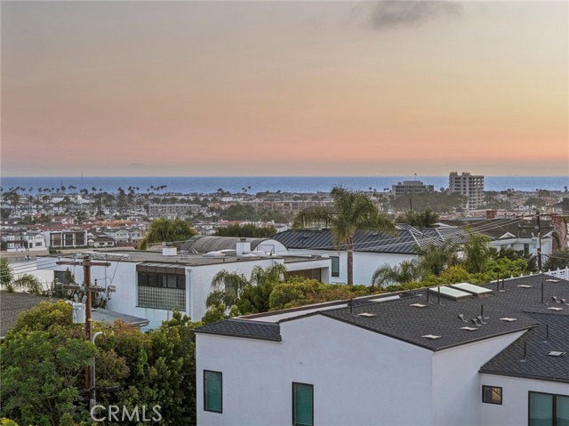 Building Photo - 1511 Cliff Dr