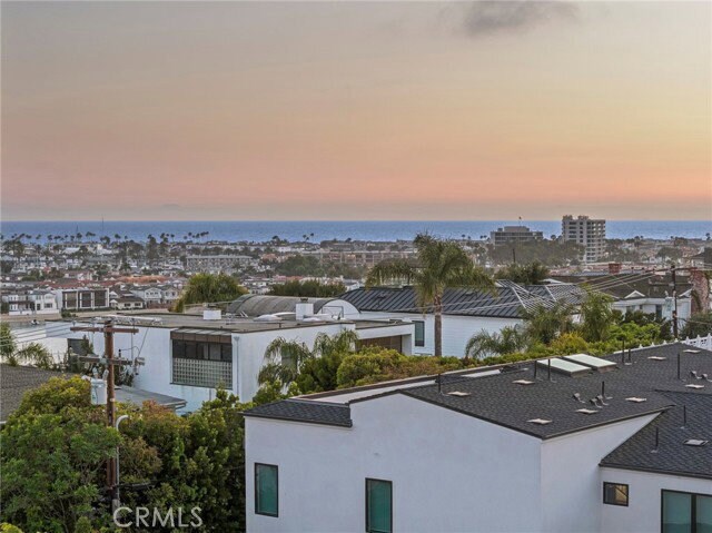 Foto del edificio - 1511 Cliff Dr