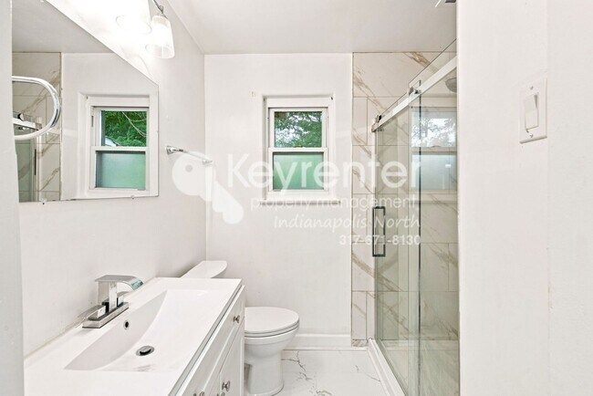 Building Photo - 4029 Forest Manor Ave