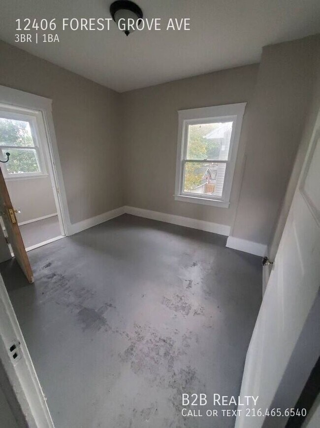 Foto del edificio - 12406 Forest Grove Ave