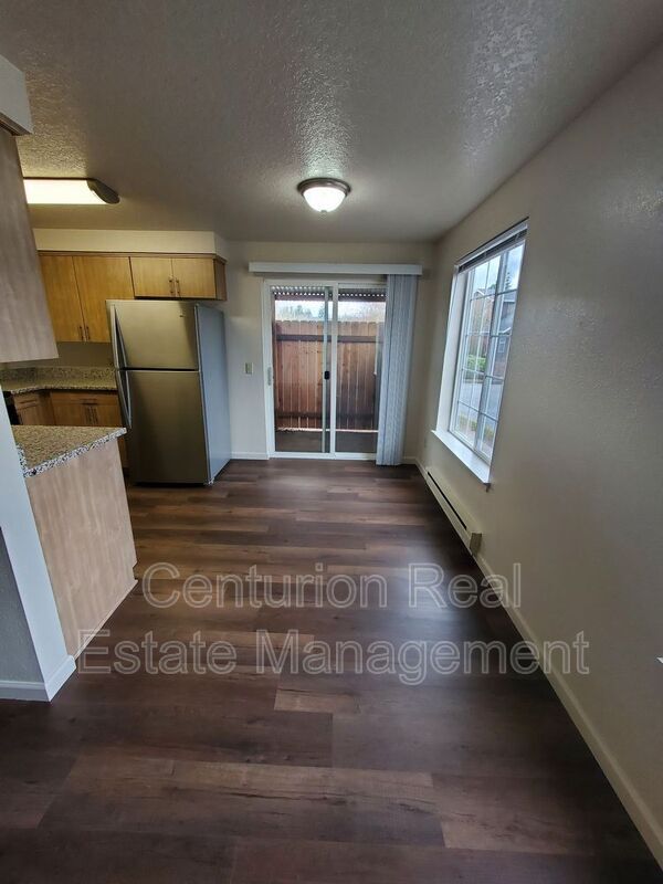 Building Photo - 1019 Boedies Dr
