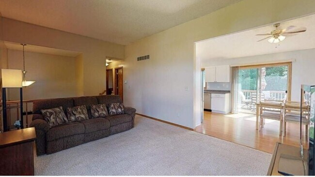 Foto del edificio - 3814 10th Ave SW