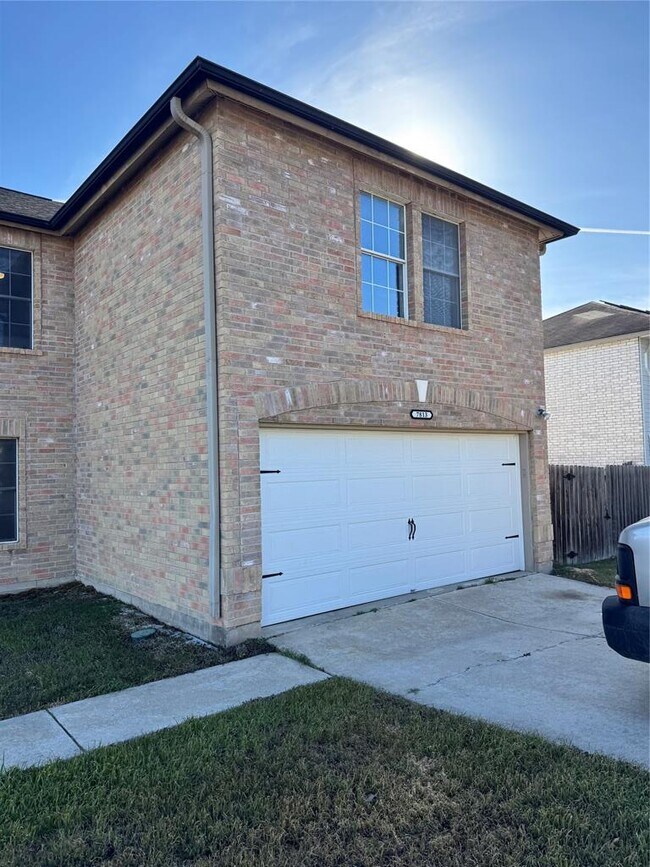 Foto del edificio - 7813 Marble Ridge Dr