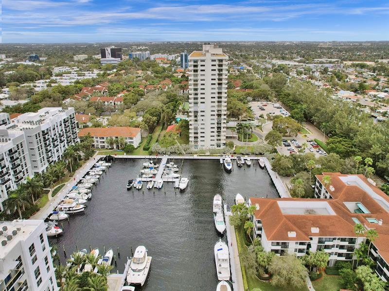 Foto principal - 3200 Port Royale Dr N