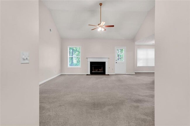 Building Photo - 878 Grindstone Dr SW