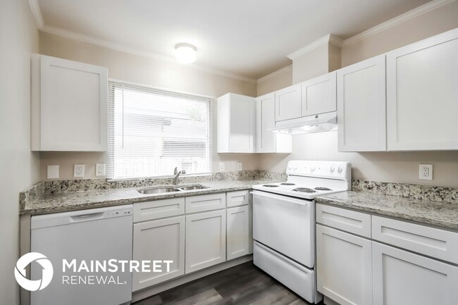Foto del edificio - 11710 Greencanyon Dr