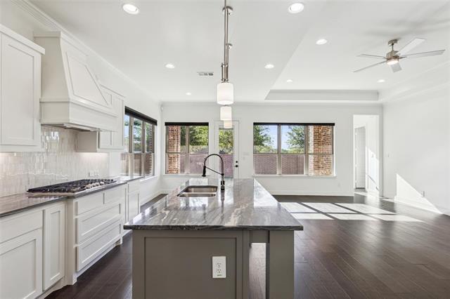 Foto del edificio - 2717 Deansbrook Dr
