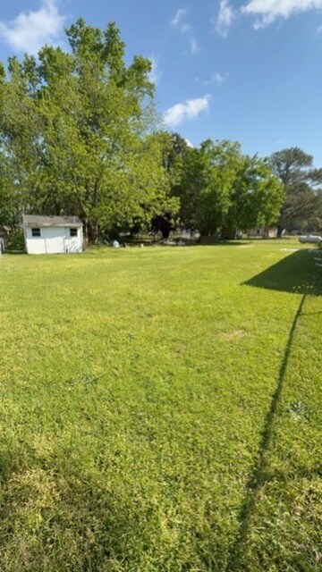 Foto del edificio - 303 Brentwood Dr
