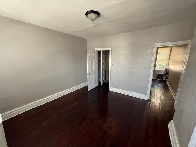 Photo - Beautiful 3BR Port Richmond Townhouse