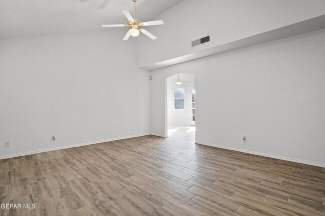 Foto del edificio - 14338 Patriot Point Dr