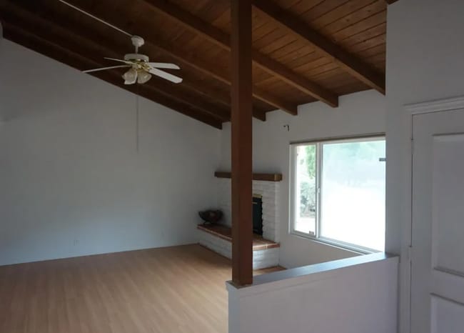 Building Photo - Your Serene Oasis Awaits in the Hope Neigh...