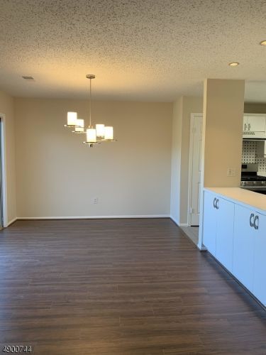 Foto del edificio - 43 Colton Cir