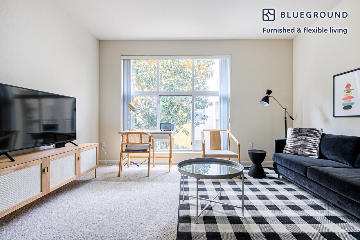 Foto principal - 100 McLellan Drive