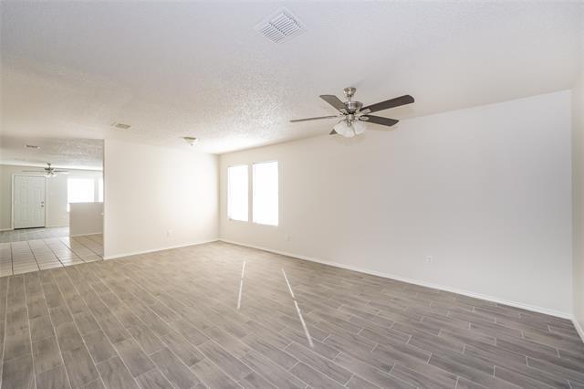 Foto del edificio - 8705 Hunters Trail