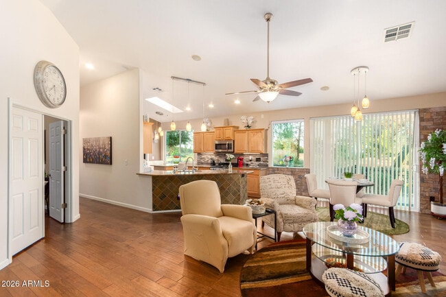 Building Photo - 3341 E Fremont Rd