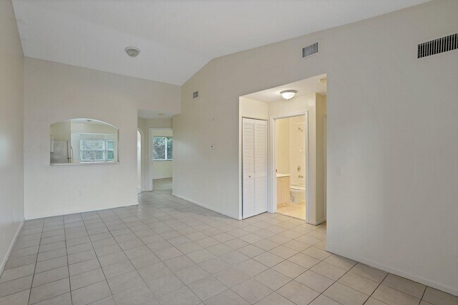 Building Photo - 3501 Briar Bay Blvd