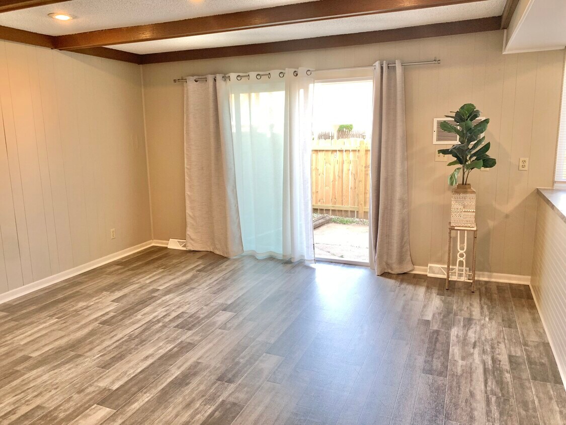 Foto principal - 6218 E 129 St