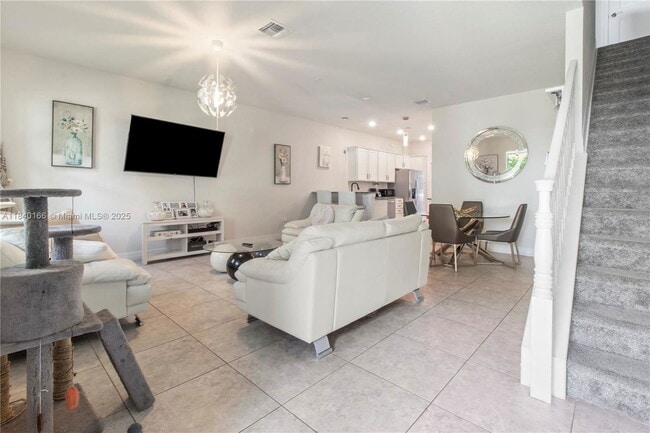 Photo - 5140 Eucalyptus Dr House