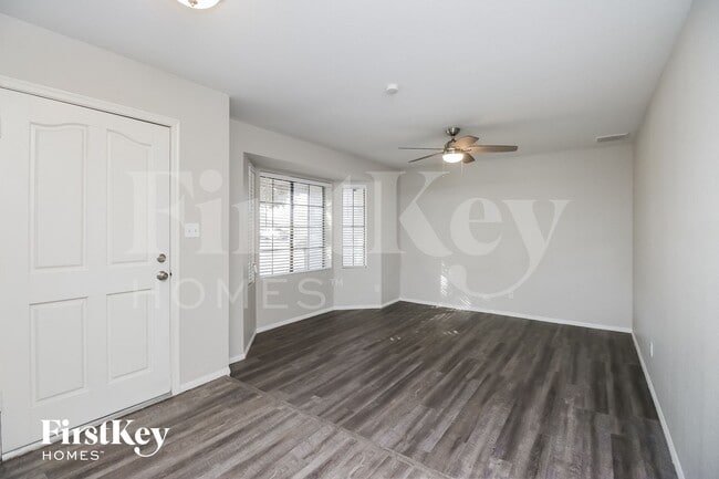 Foto del edificio - 3928 E Garnet Cir