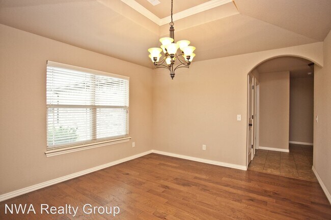 Foto del edificio - 3 br, 2 bath House - 6205 S. 38th Street