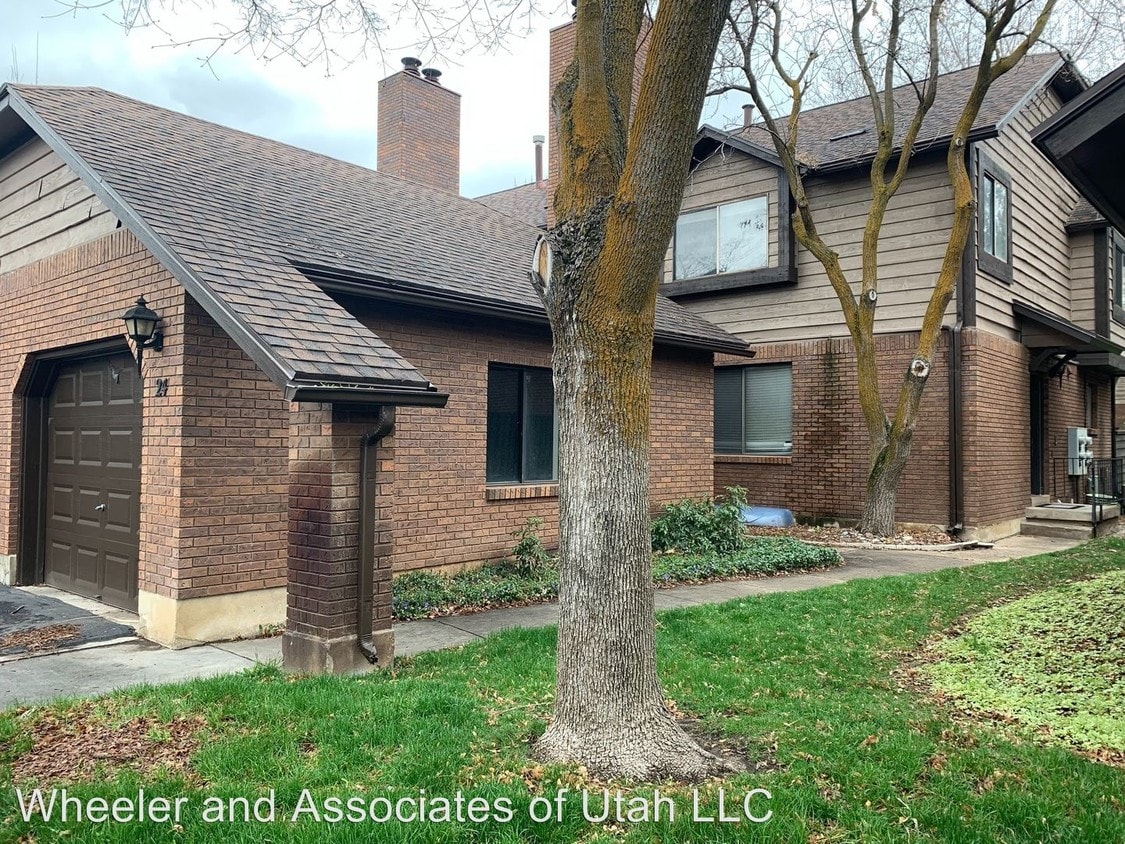 Primary Photo - 4 br, 3.5 bath House - 1120 Canyon Rd. #24