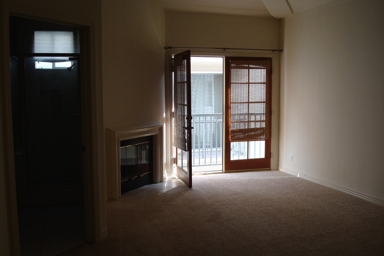 3235 Sawtelle Blvd, Los Angeles, CA 90066 Condo for Rent in Los